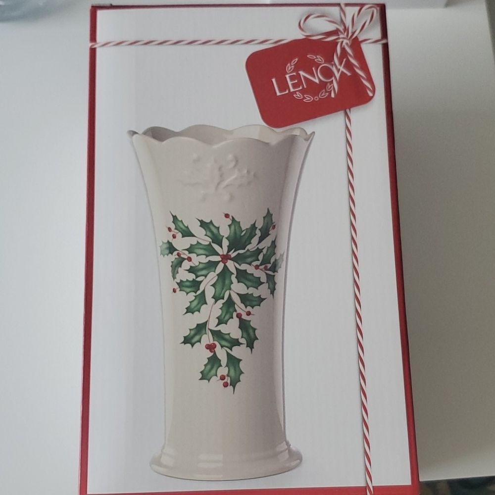 NWT Lenox Holiday Archive Vase